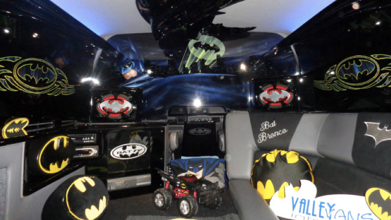 Illustration for article titled '95 "Bat Bronc" Is A Celebration Of In-Car TVs, Throw Pillows, Michael Keaton